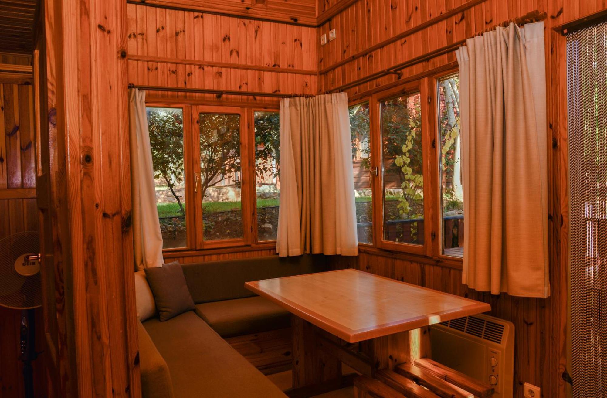 Camping Alquezar Bagian luar foto